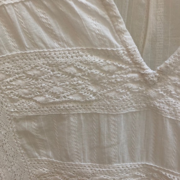 Ella Moss white pullover. - Picture 4 of 6